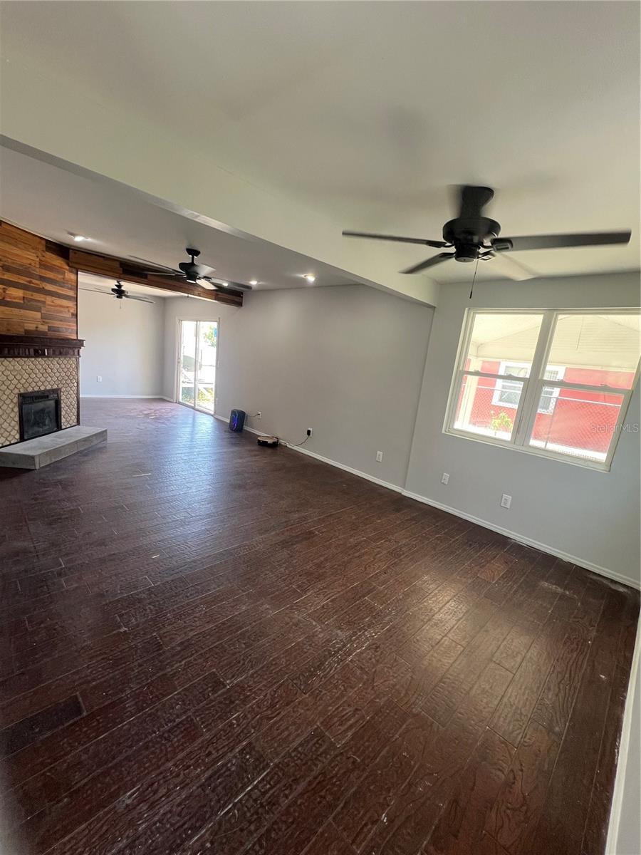 Image 2 of 15 For 518 41st Avenue S