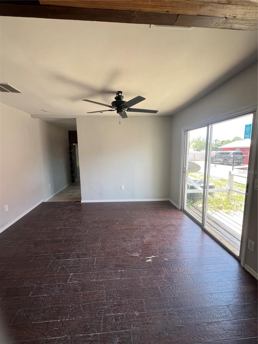 Image 3 of 15 For 518 41st Avenue S