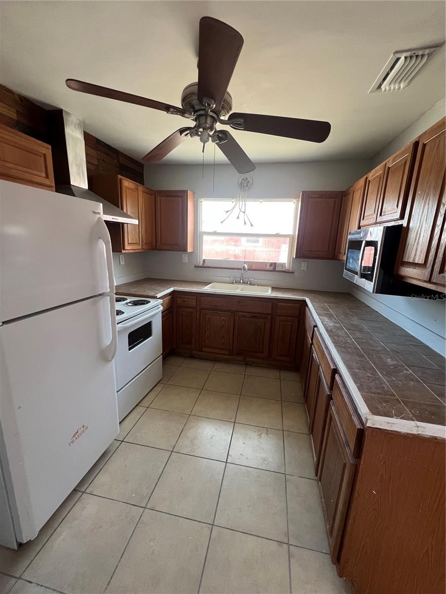 Image 5 of 15 For 518 41st Avenue S