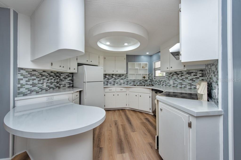 Image 10 of 38 For 11 Palm Forest Drive