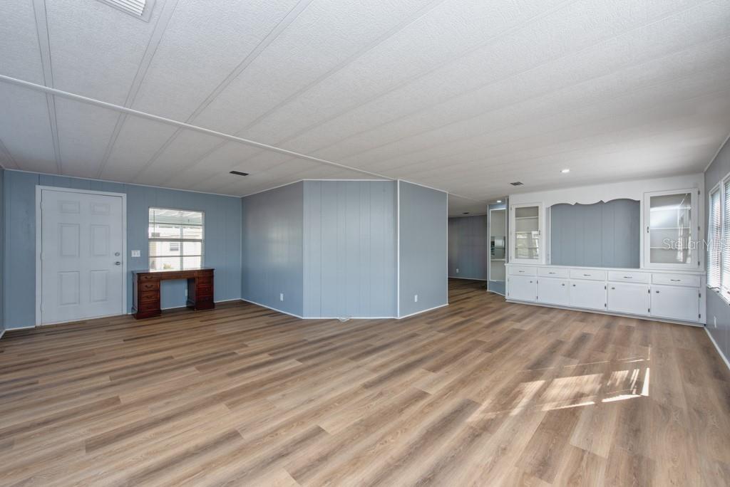 Image 4 of 38 For 11 Palm Forest Drive