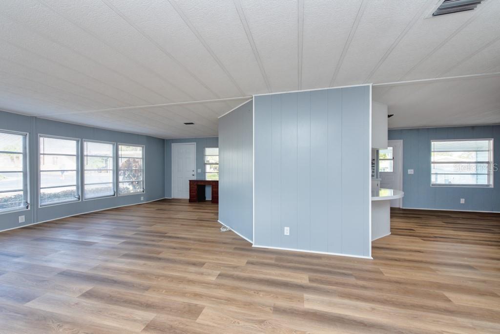 Image 5 of 38 For 11 Palm Forest Drive