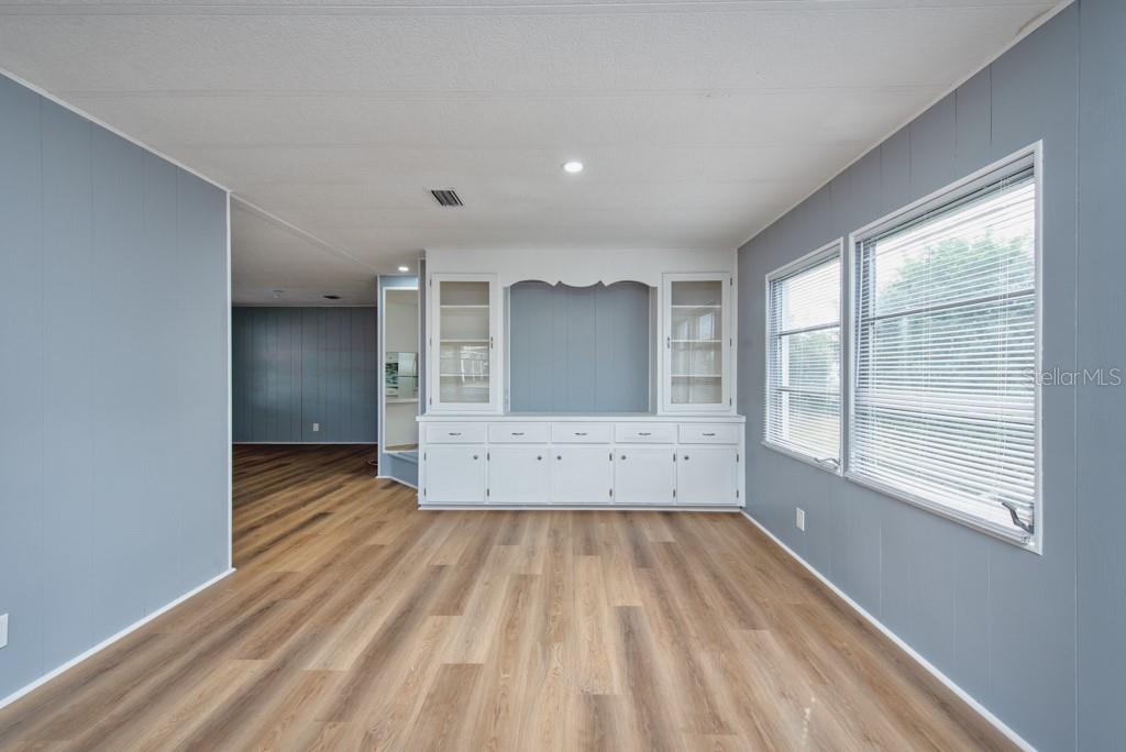 Image 7 of 38 For 11 Palm Forest Drive