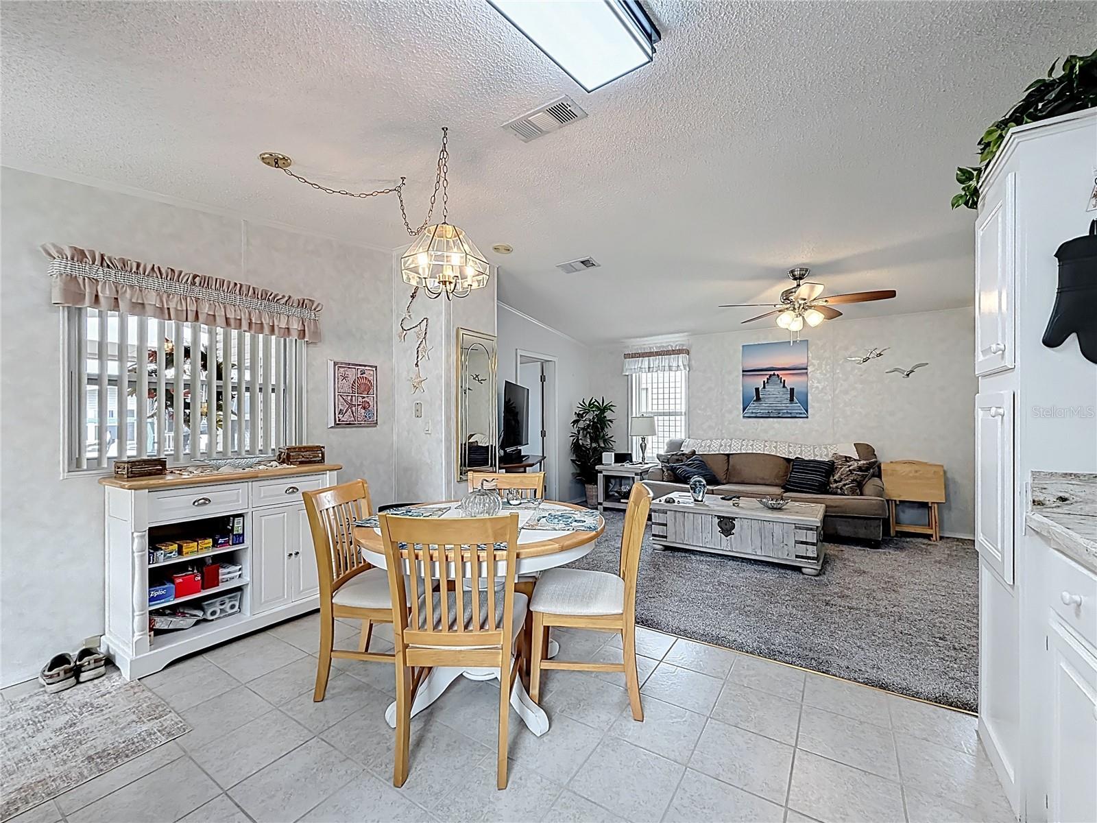 Image 14 of 39 For 278 Big Pine Avenue N