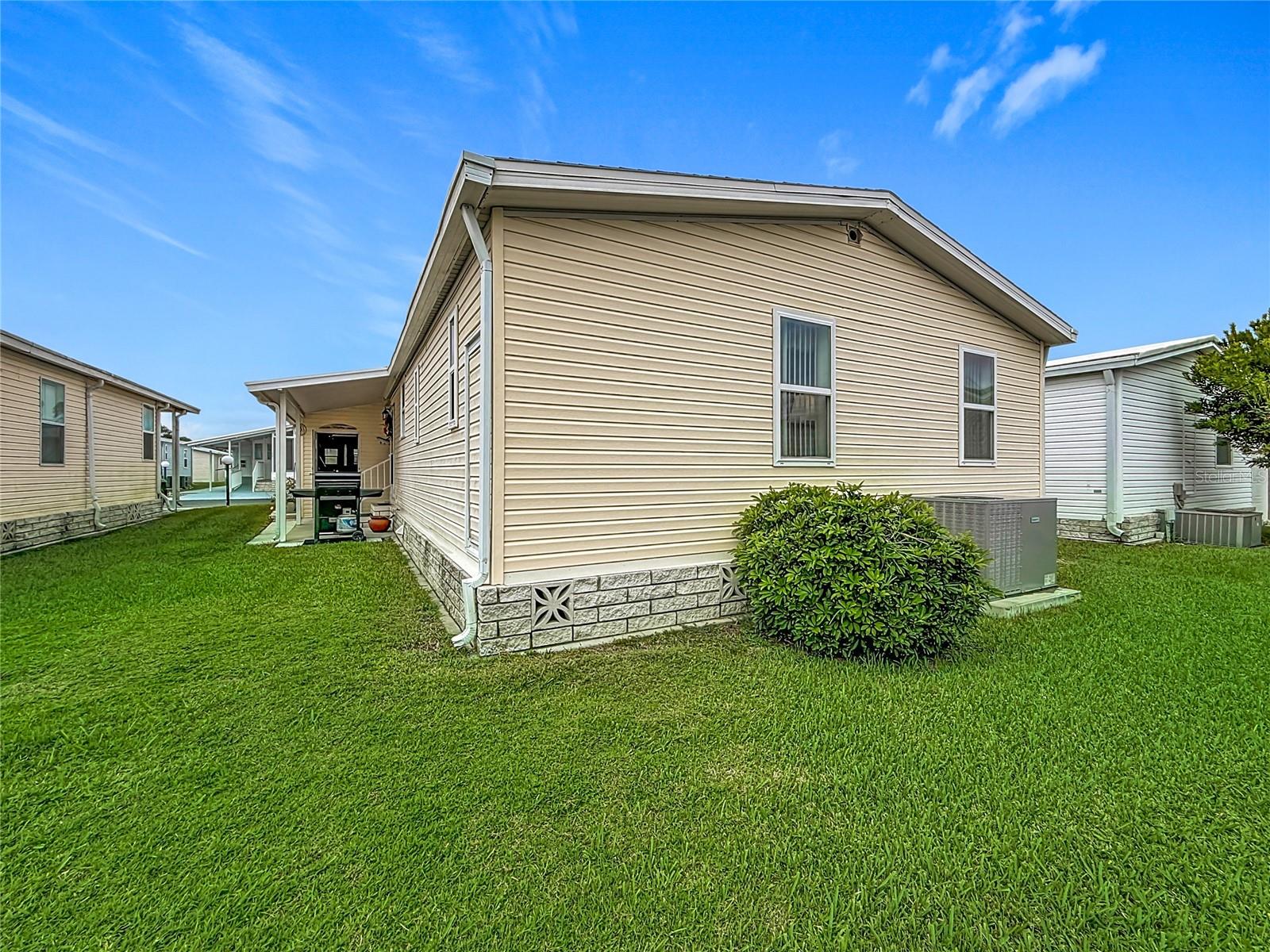 Image 29 of 39 For 278 Big Pine Avenue N