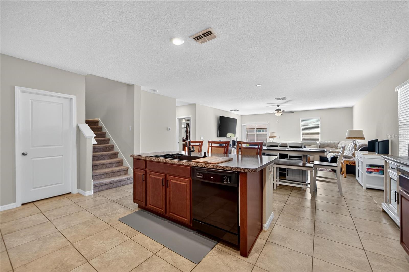 Image 17 of 43 For 6911 Trent Creek Drive