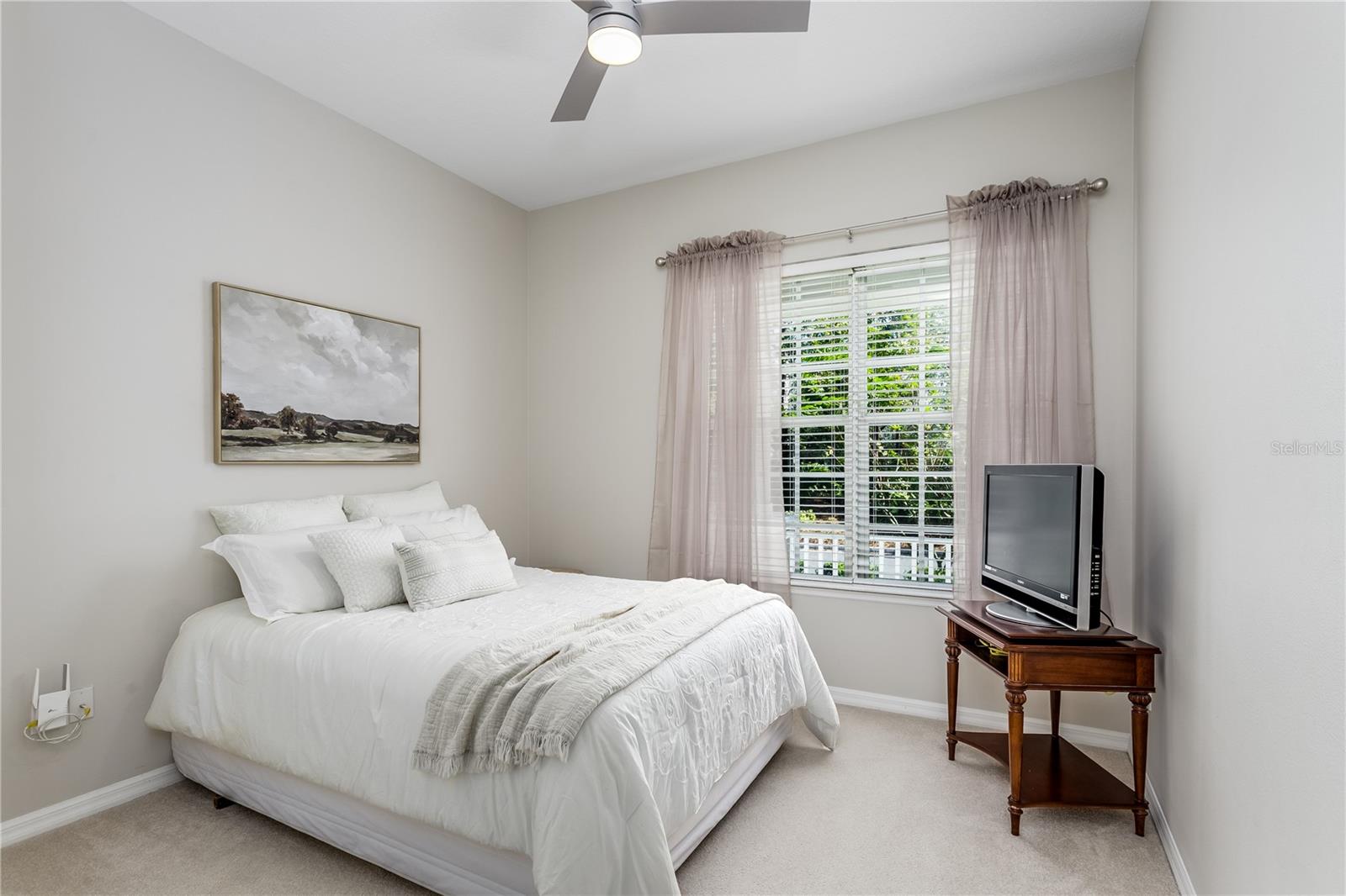 Image 18 of 42 For 11505 Splendid Lane