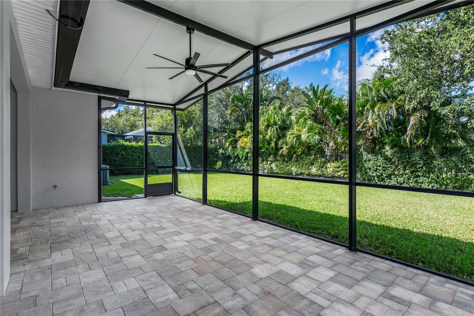 Image 24 of 42 For 11505 Splendid Lane