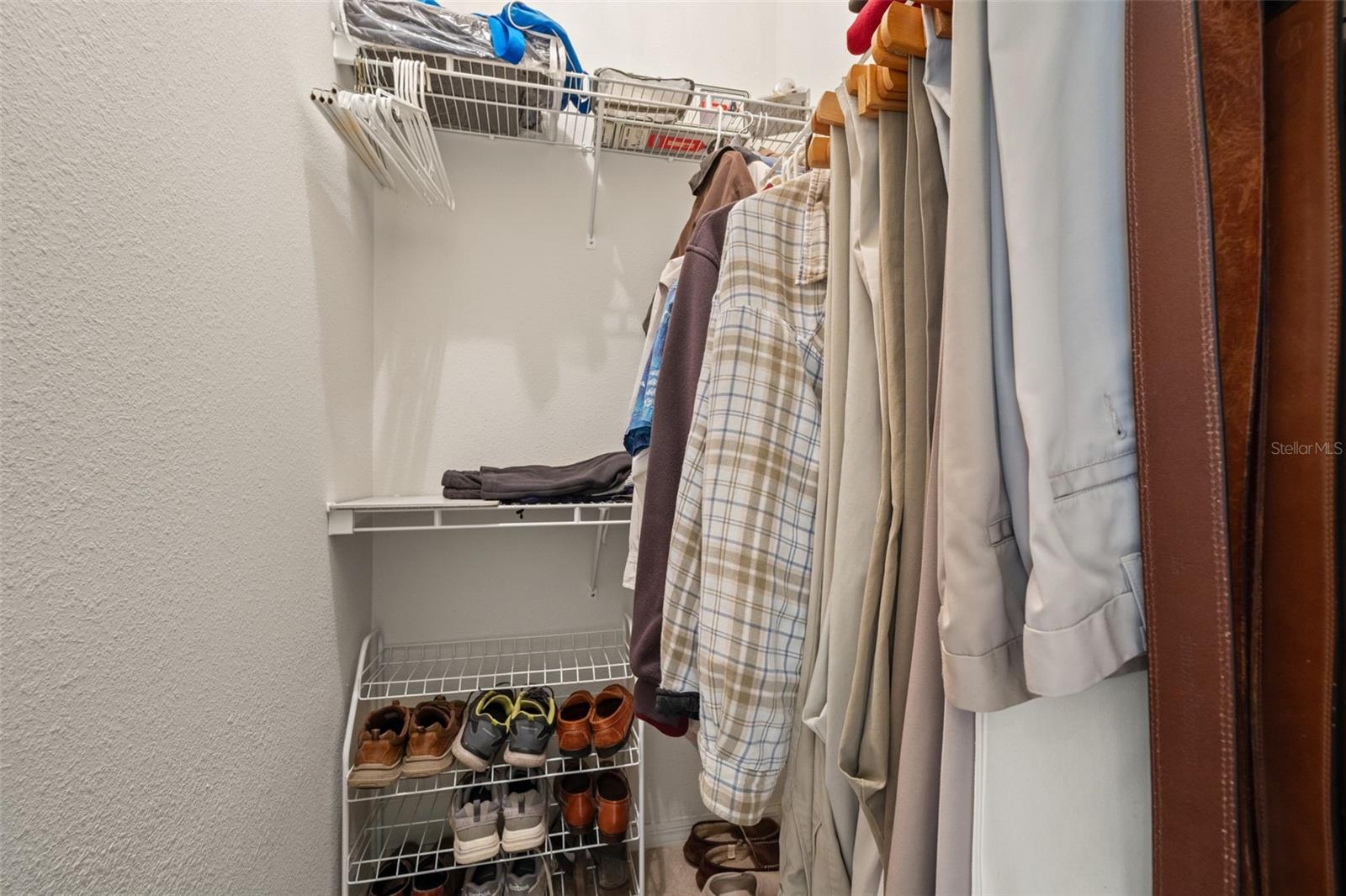 Image 26 of 53 For 10199 Holly Berry Drive