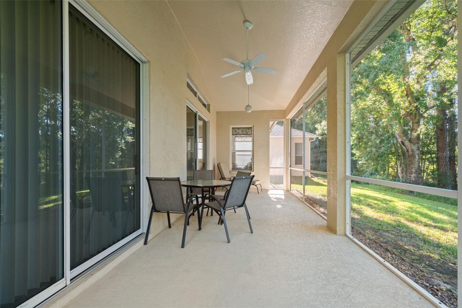 Image 32 of 53 For 10199 Holly Berry Drive