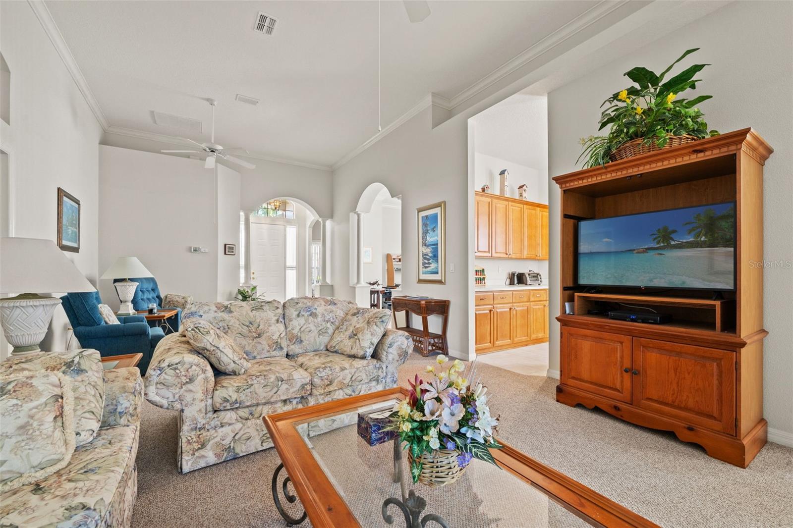 Image 7 of 53 For 10199 Holly Berry Drive