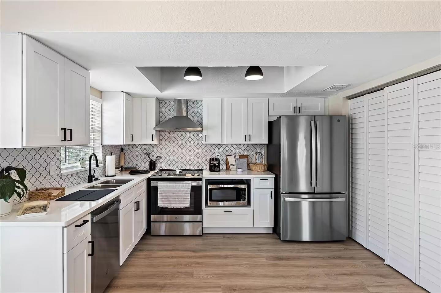 Image 12 of 37 For 7615 Coquina Way