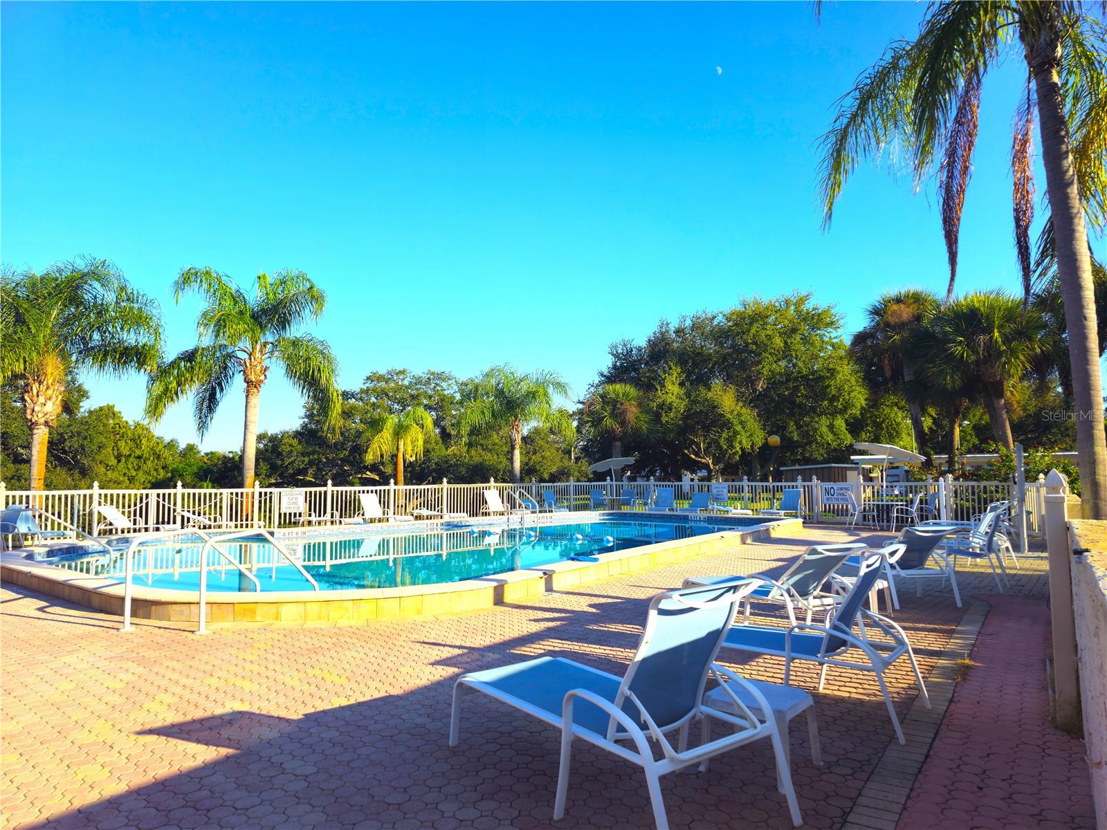 Image 5 of 26 For 1285 Mission Hills Boulevard 36b