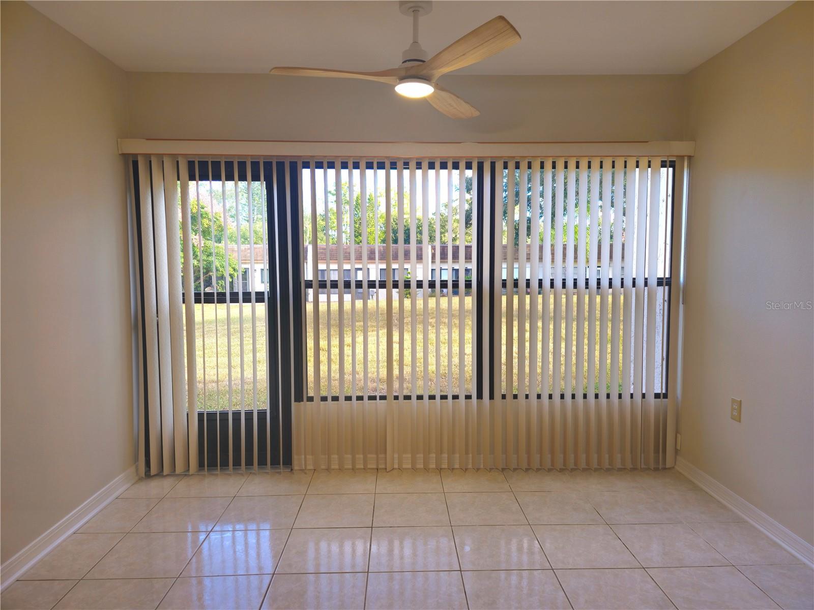 Image 8 of 26 For 1285 Mission Hills Boulevard 36b