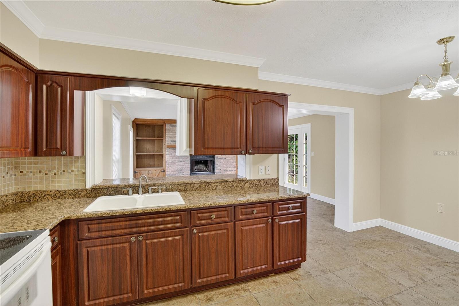 Image 14 of 56 For 3605 Flora Street