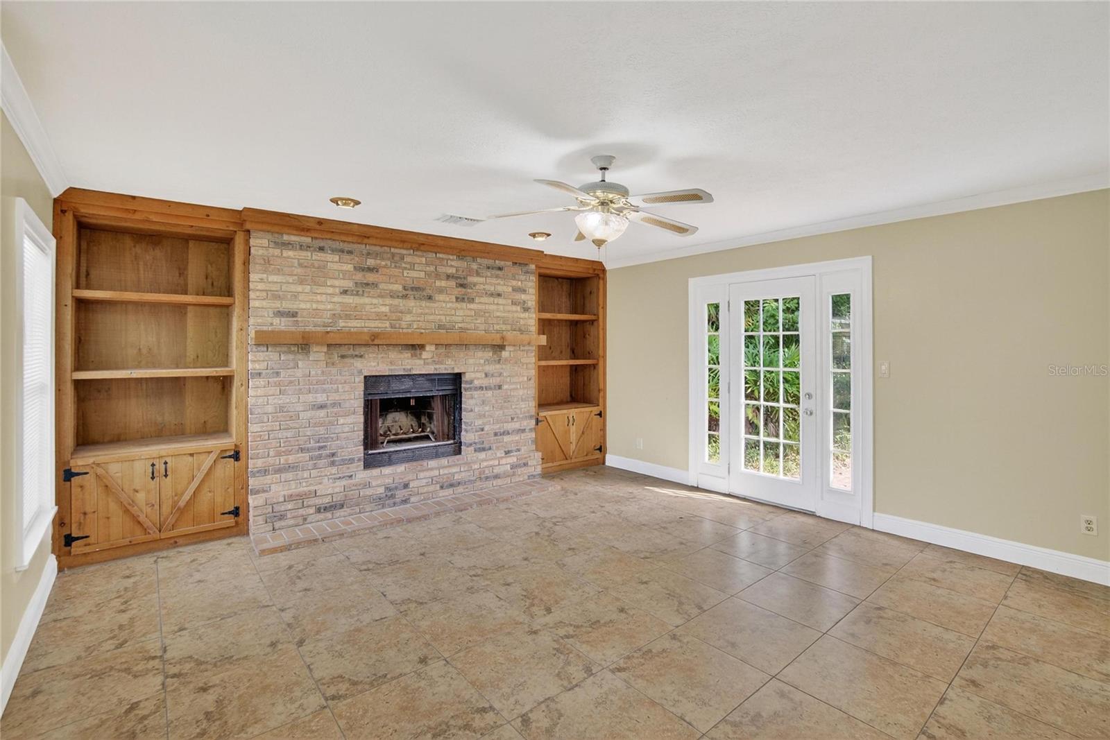 Image 18 of 56 For 3605 Flora Street