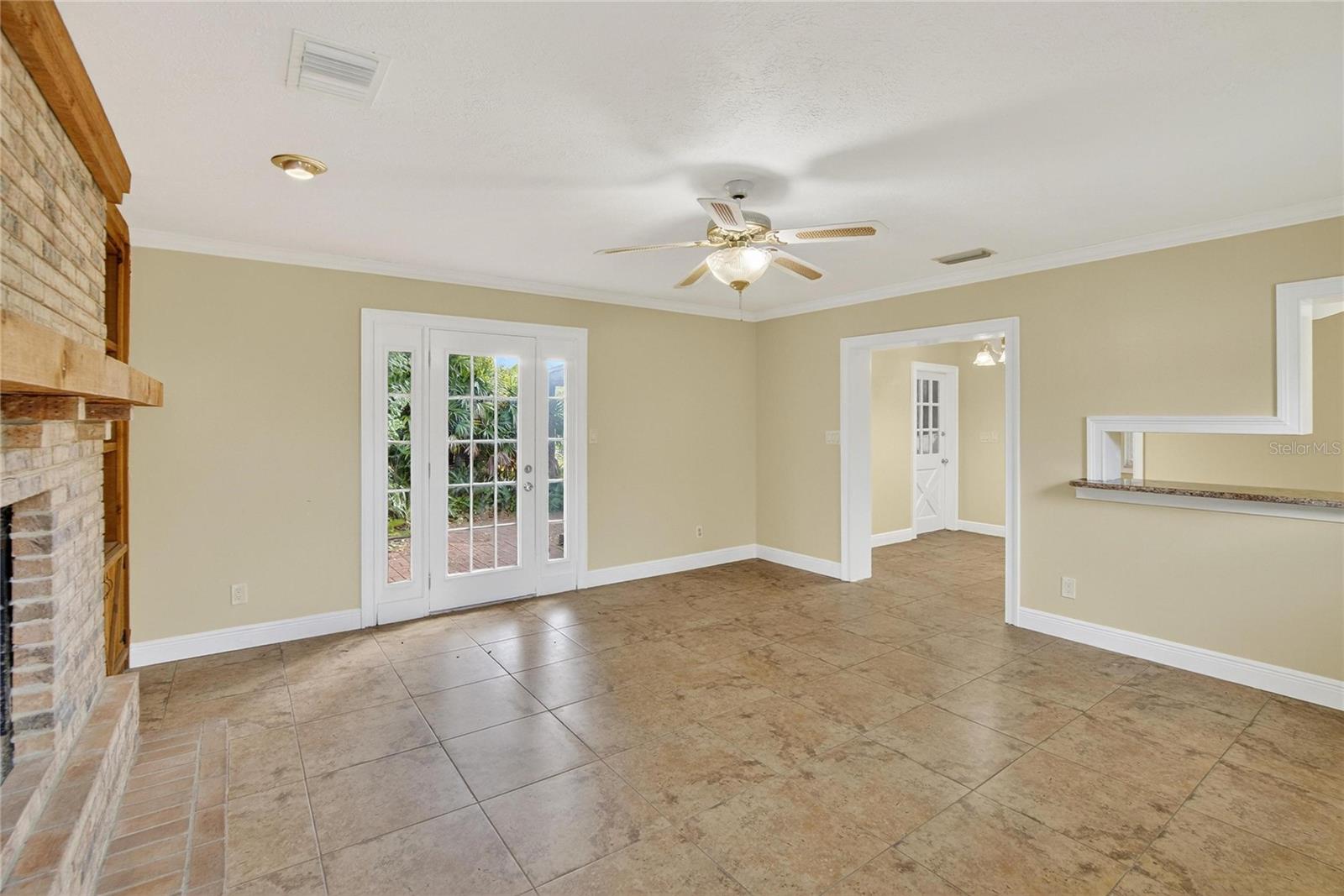 Image 19 of 56 For 3605 Flora Street