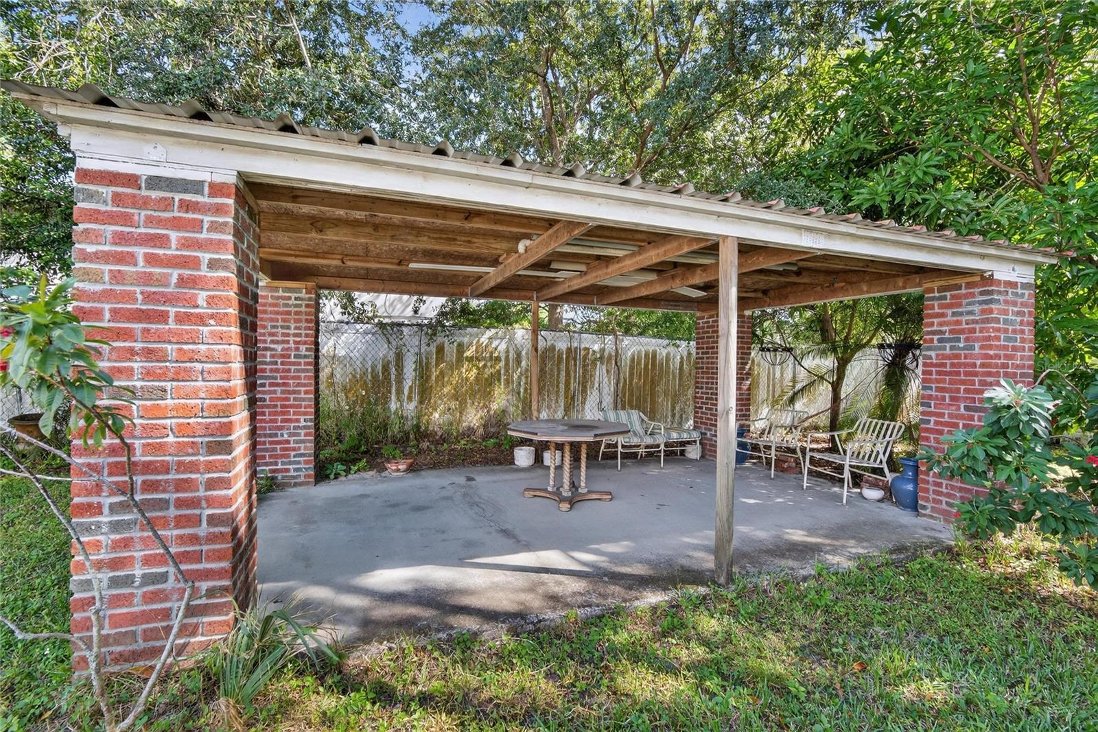 Image 33 of 56 For 3605 Flora Street