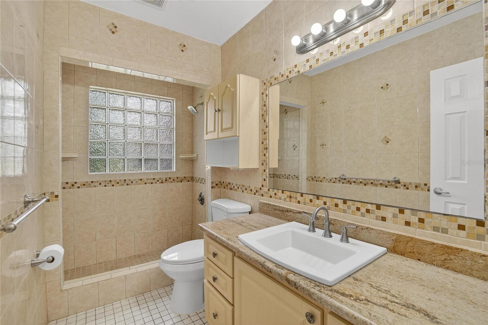 Image 43 of 56 For 3605 Flora Street