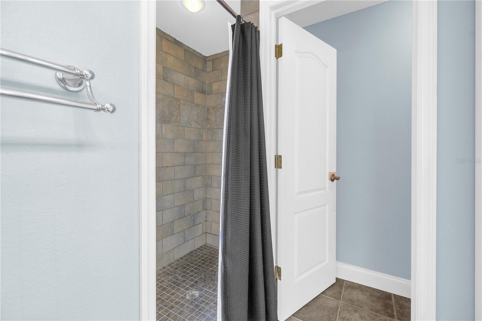 Image 13 of 53 For 2056 Bellhurst Drive