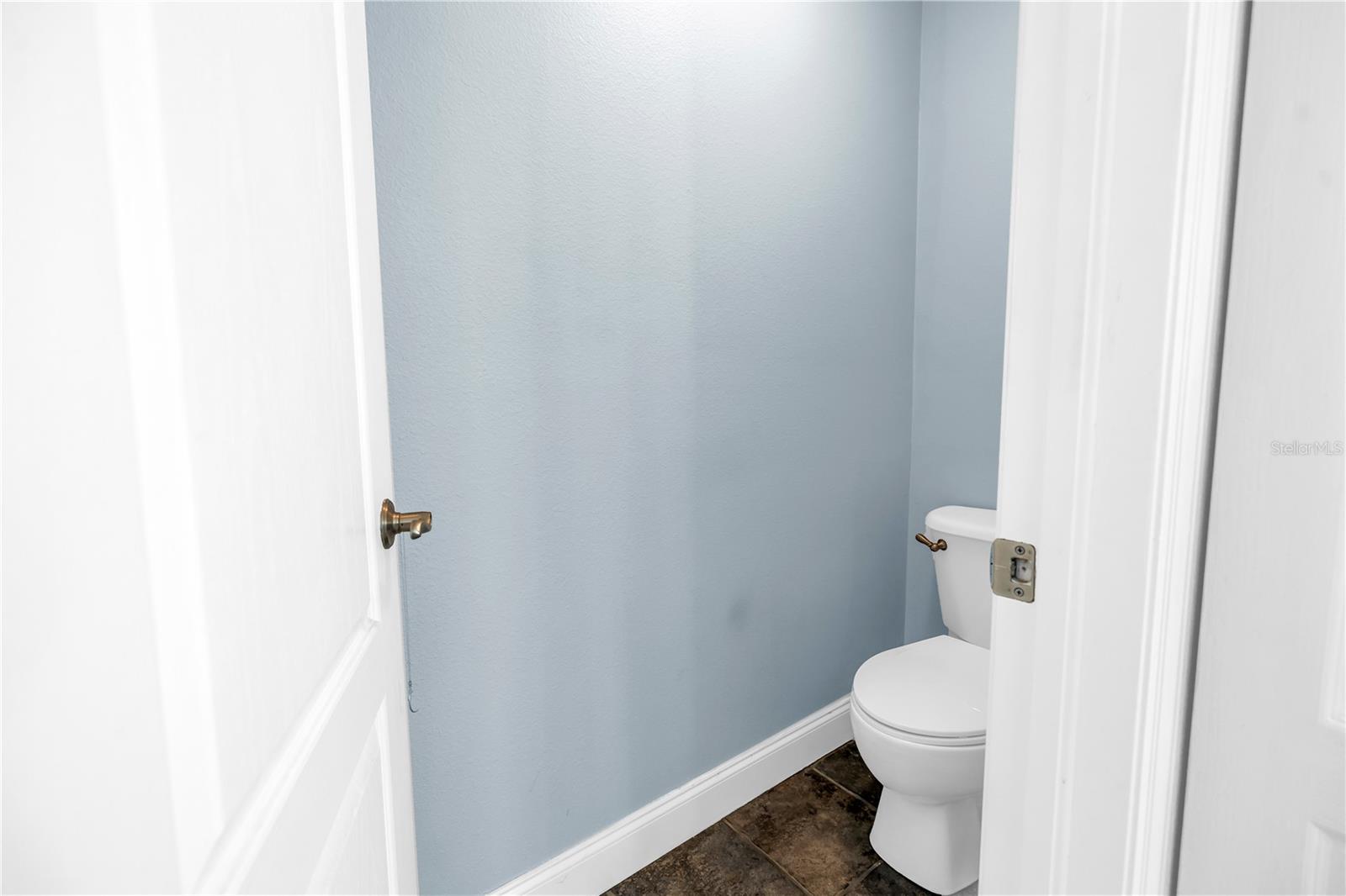 Image 14 of 53 For 2056 Bellhurst Drive