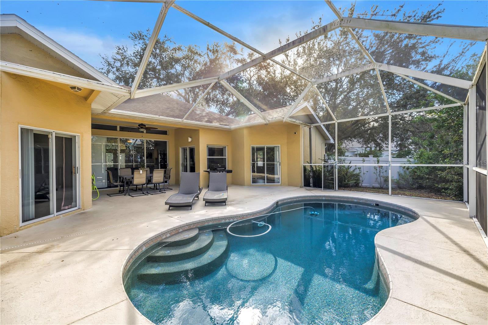 Image 38 of 53 For 2056 Bellhurst Drive