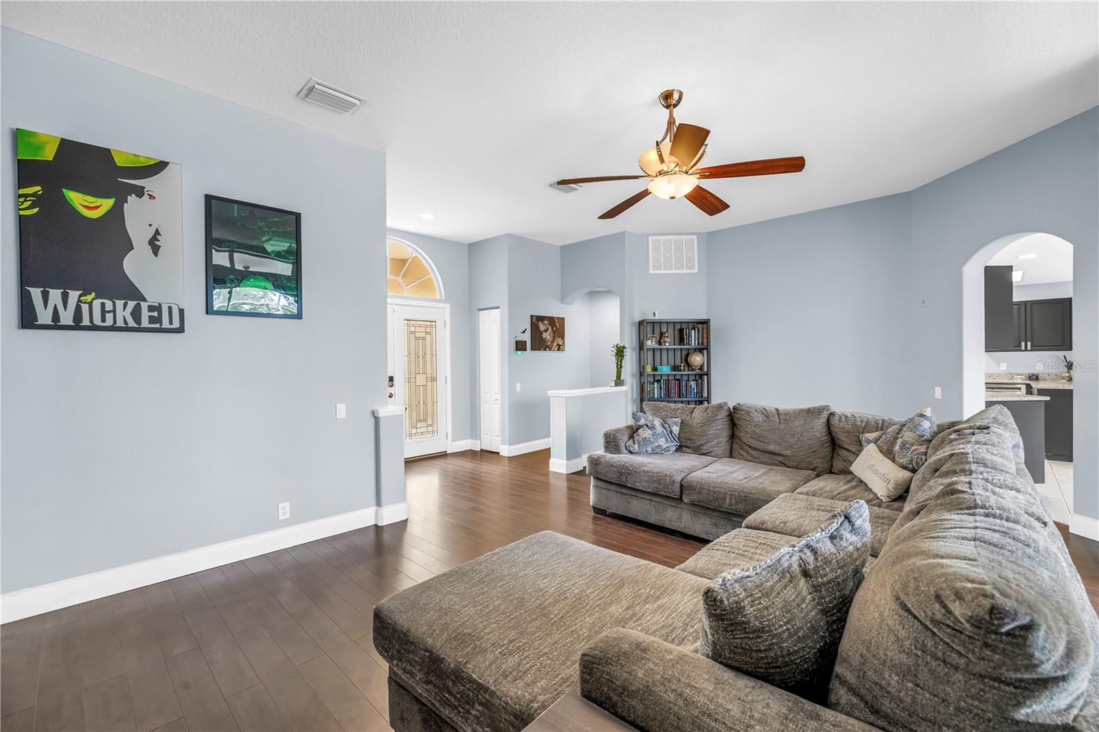 Image 7 of 53 For 2056 Bellhurst Drive