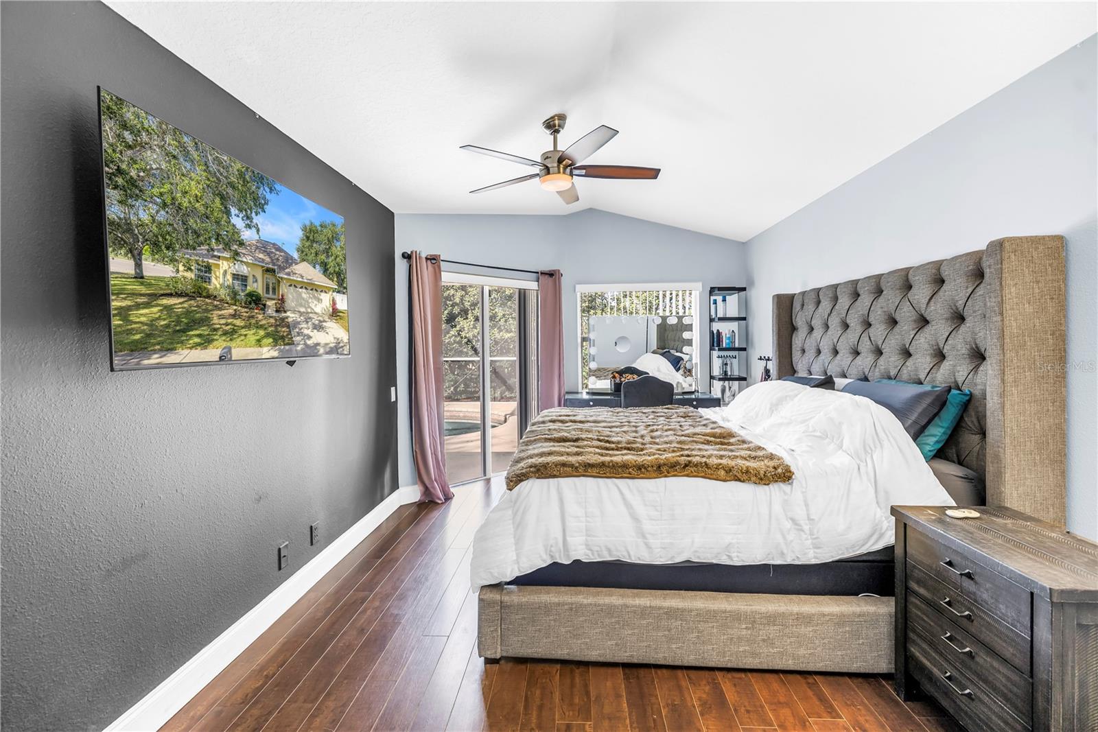 Image 9 of 53 For 2056 Bellhurst Drive