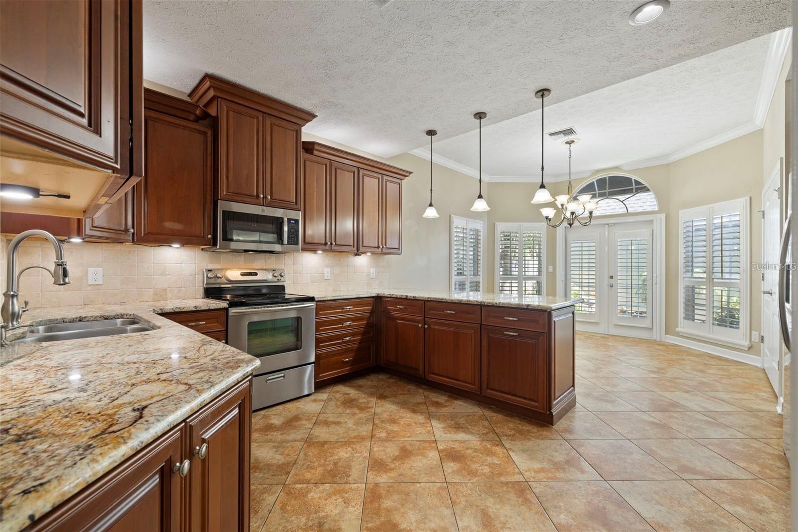 Image 23 of 83 For 18756 Wimbledon Circle