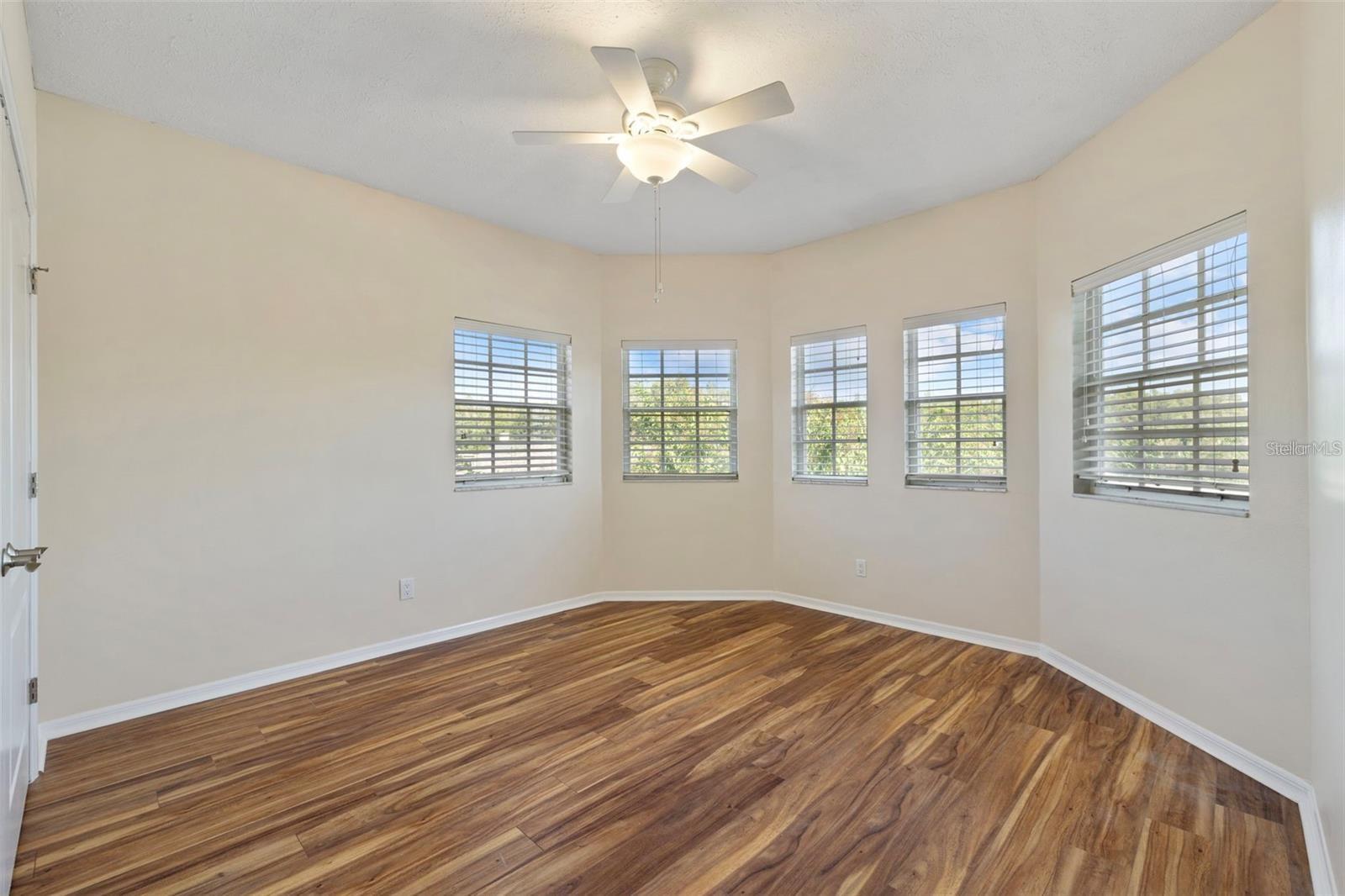 Image 42 of 83 For 18756 Wimbledon Circle