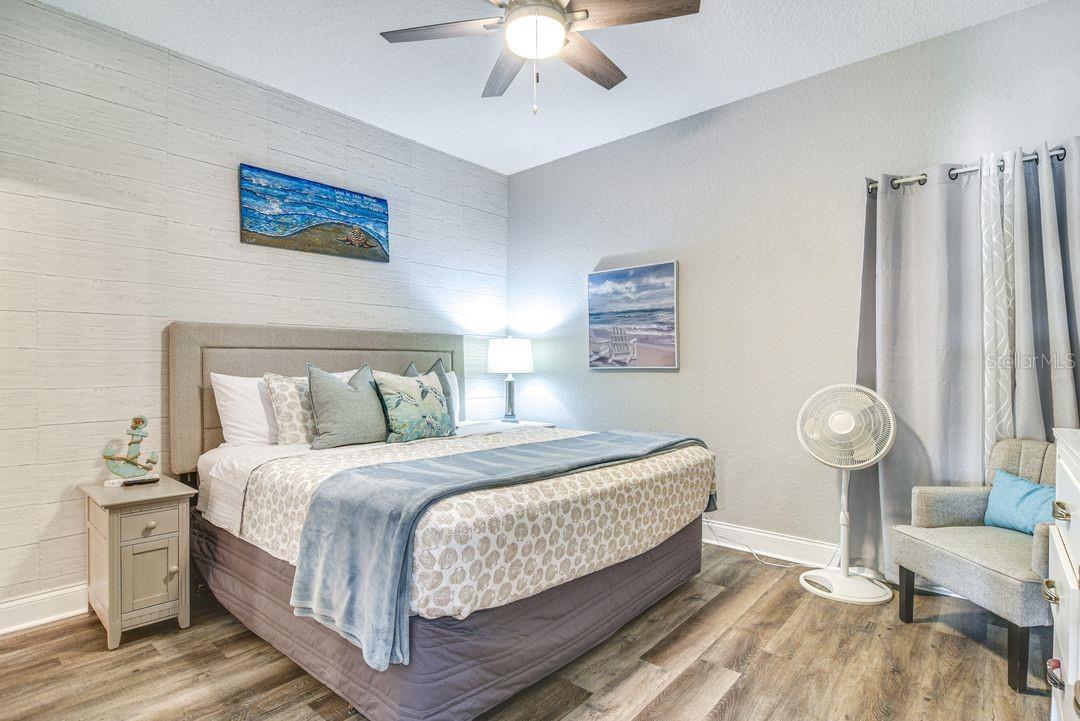 Image 21 of 57 For 10315 Gulf Boulevard 209