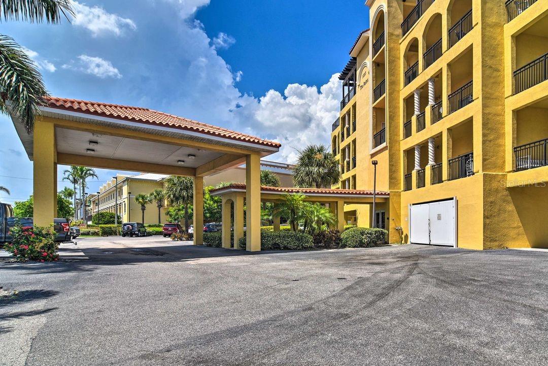 Image 52 of 57 For 10315 Gulf Boulevard 209