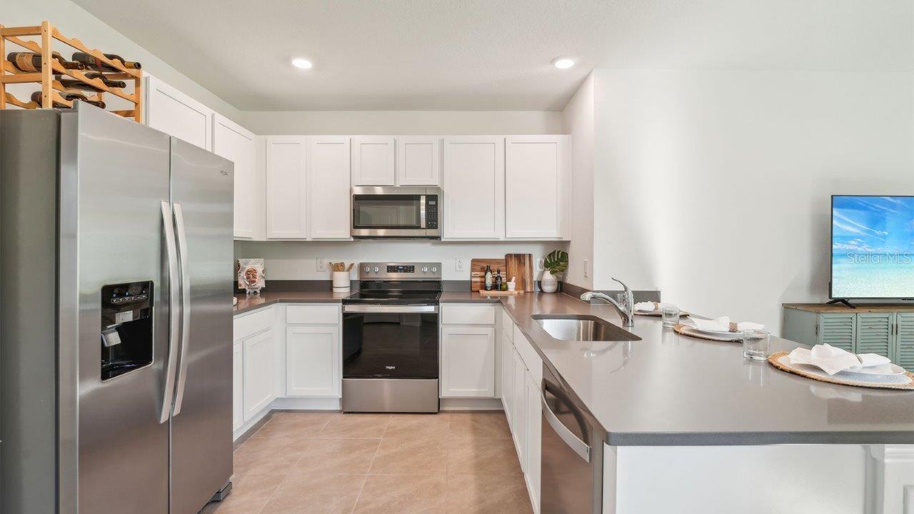 Image 3 of 21 For 32950 Osprey Peak Way