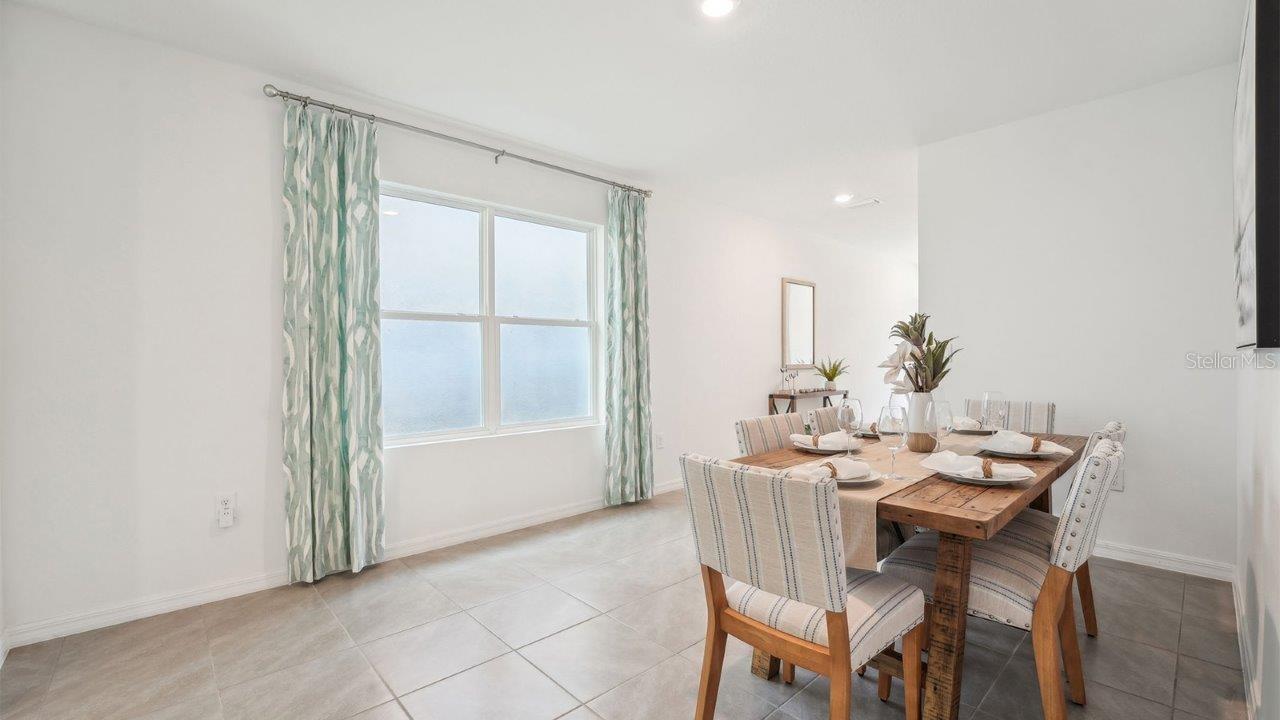 Image 8 of 21 For 32950 Osprey Peak Way