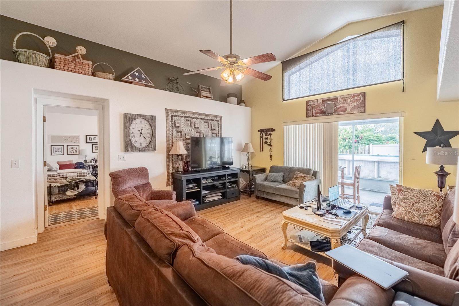 Image 13 of 49 For 4525 Ashford Drive