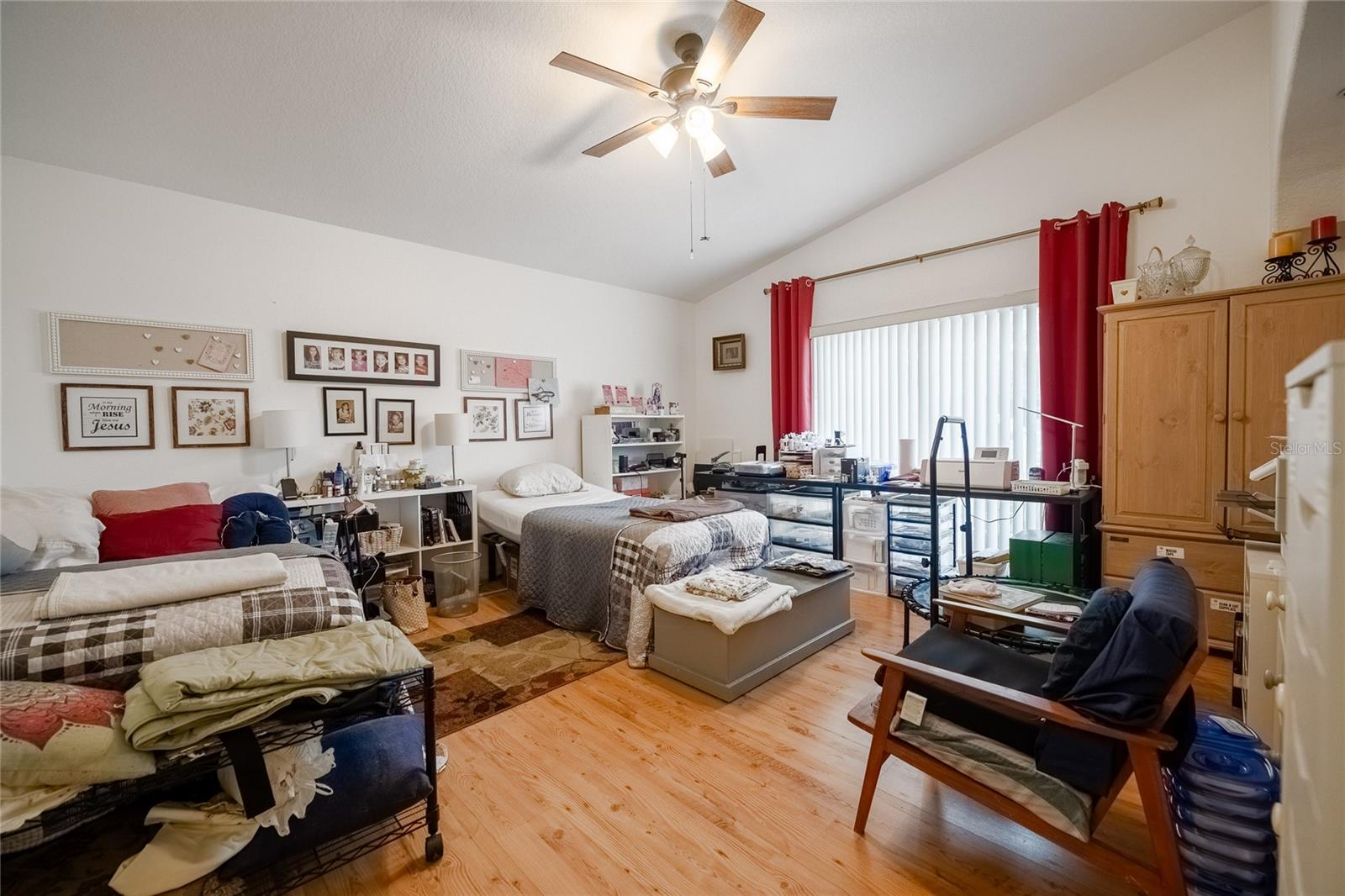 Image 18 of 49 For 4525 Ashford Drive