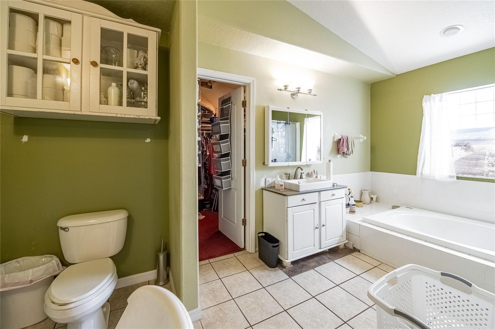 Image 27 of 49 For 4525 Ashford Drive