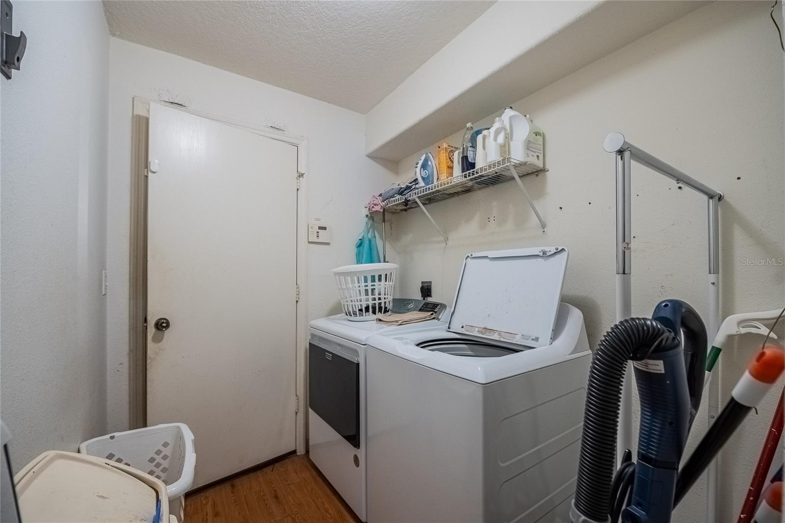 Image 39 of 49 For 4525 Ashford Drive