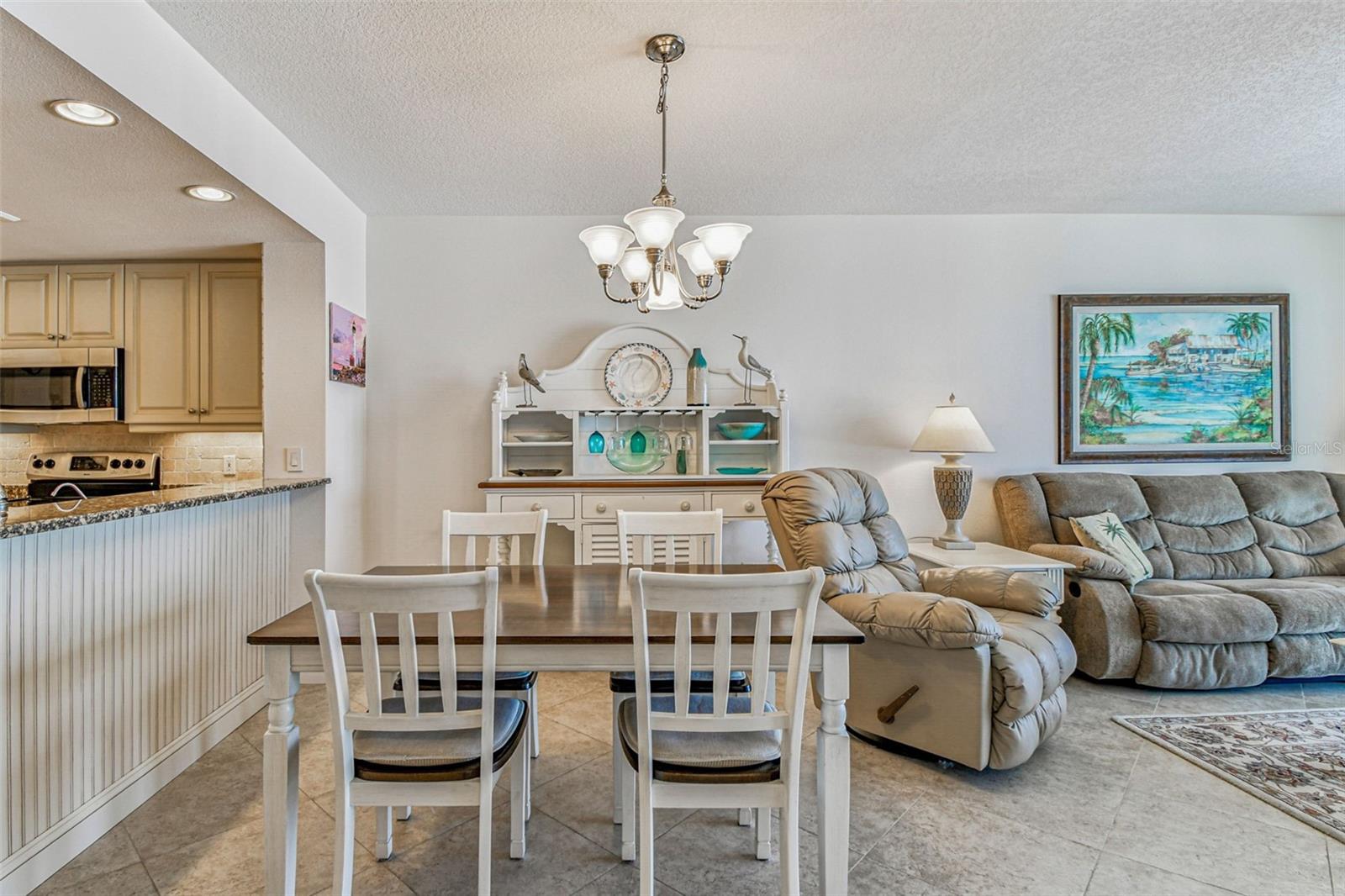 Image 13 of 50 For 19710 Gulf Boulevard 203