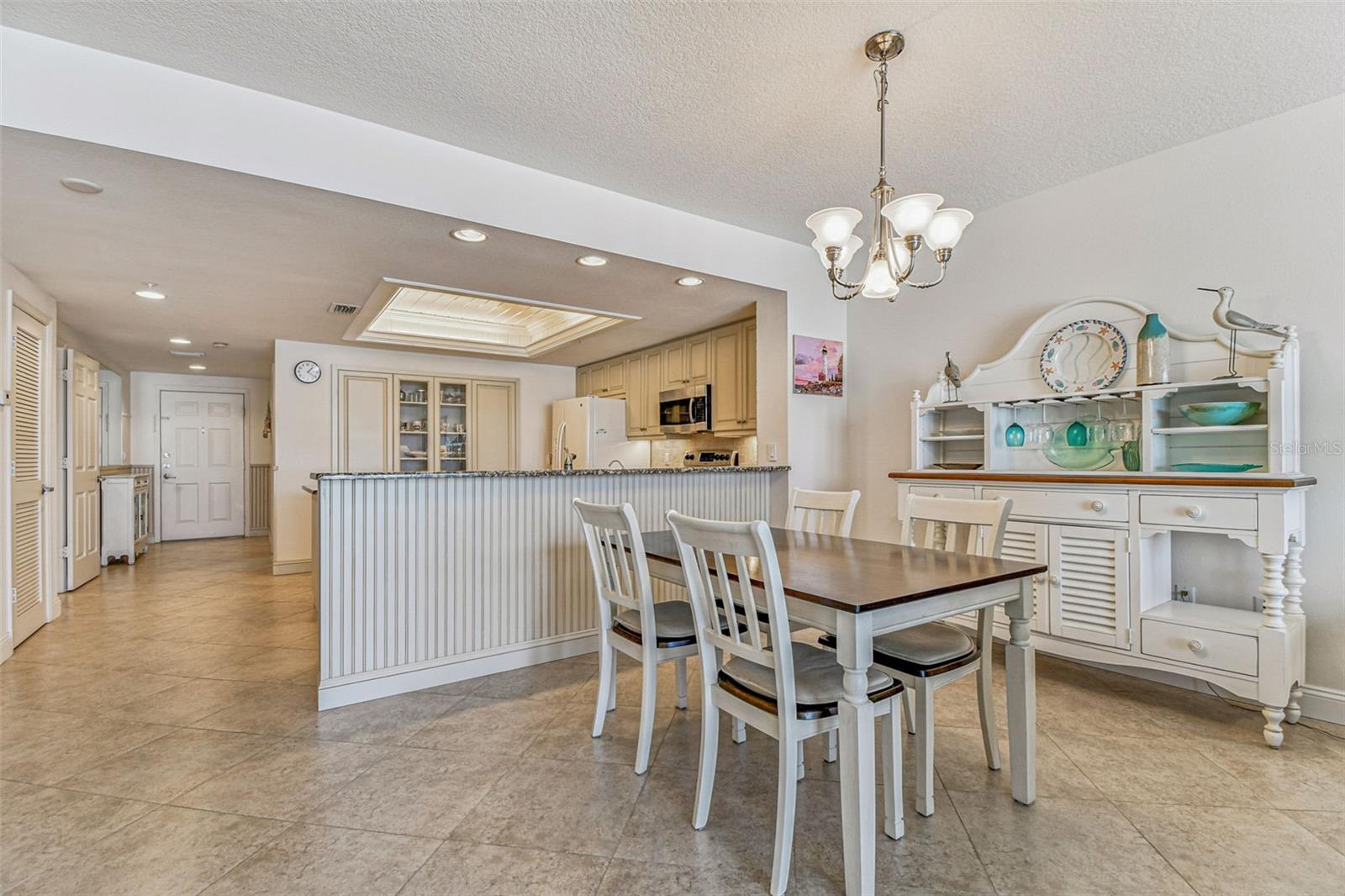 Image 15 of 50 For 19710 Gulf Boulevard 203