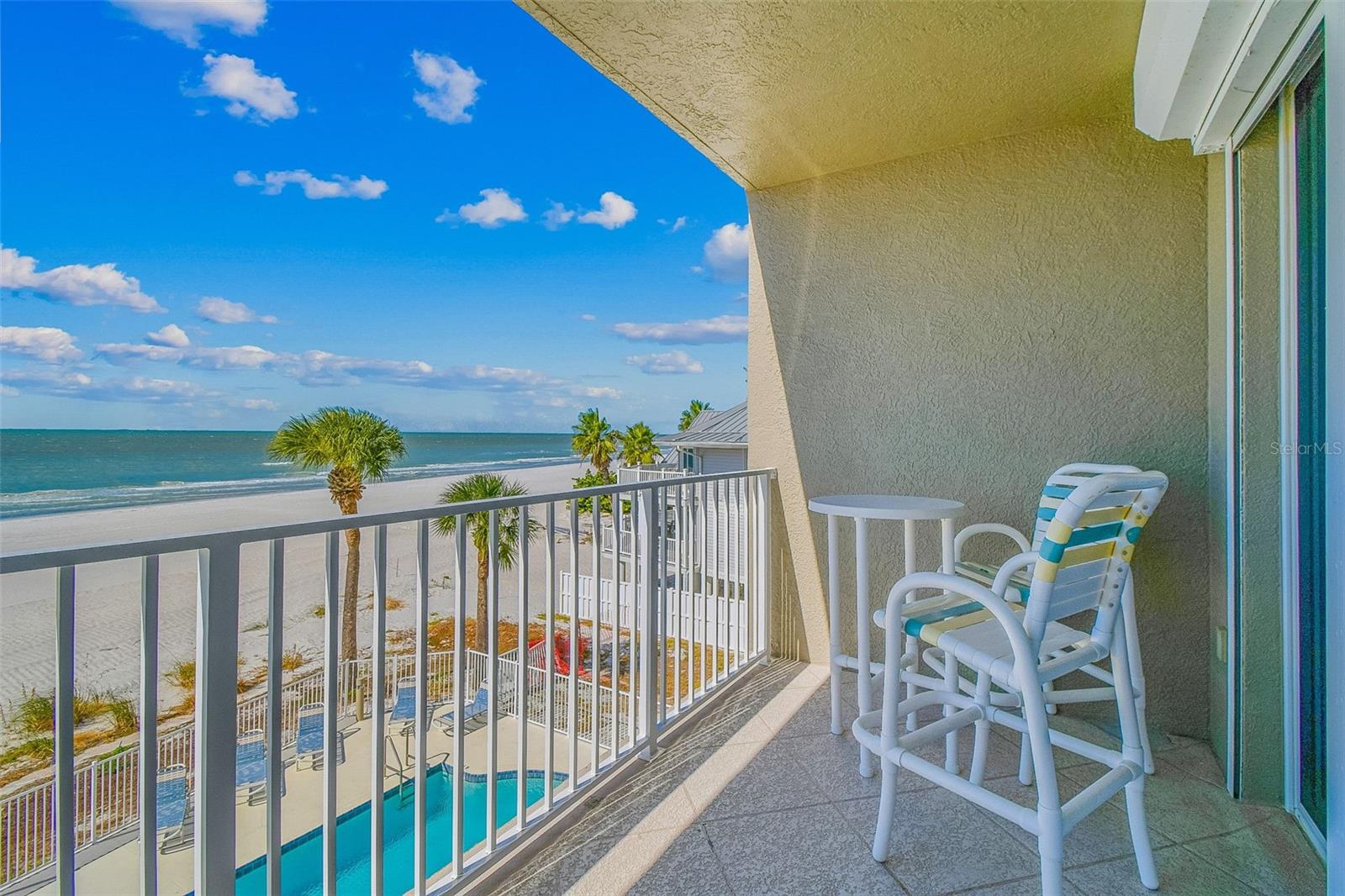 Image 37 of 50 For 19710 Gulf Boulevard 203