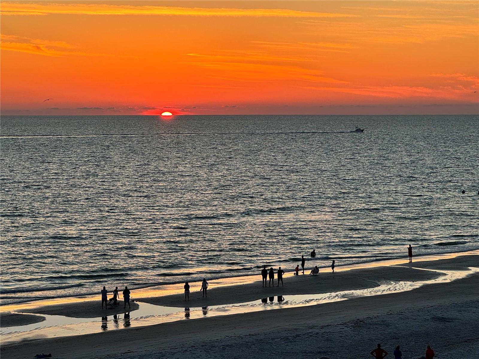 Image 53 of 54 For 19710 Gulf Boulevard 203