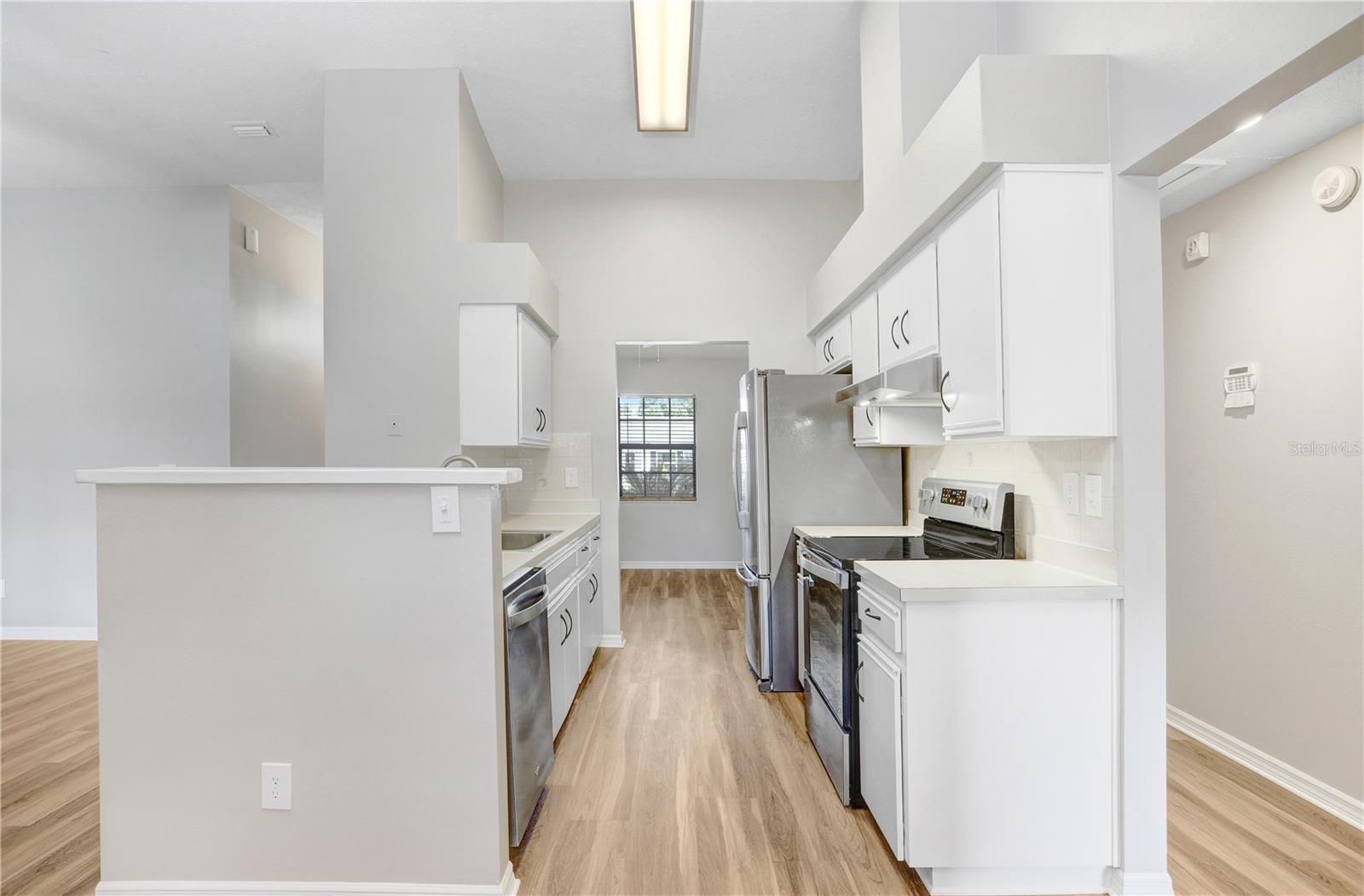 Image 9 of 40 For 4925 Ivy Glen Place