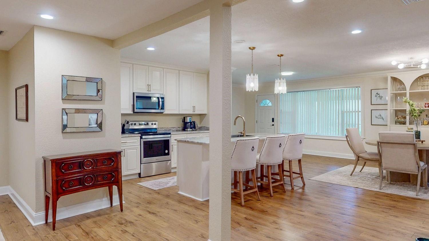 Image 10 of 27 For 1735 23rd Avenue N