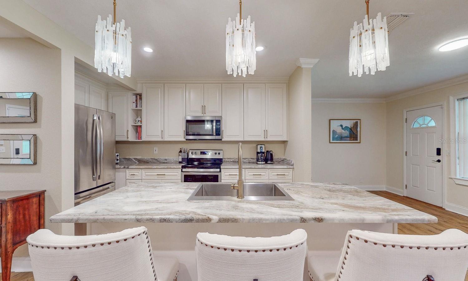 Image 3 of 27 For 1735 23rd Avenue N