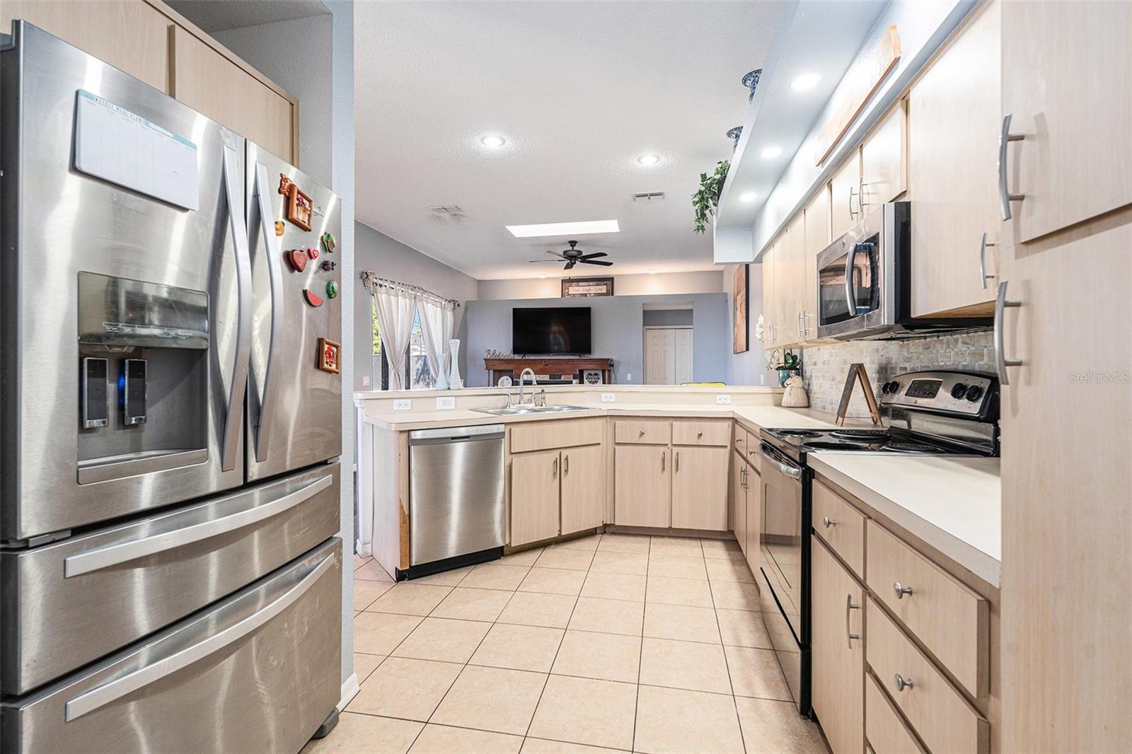 Image 18 of 30 For 4401 Plumosa Street