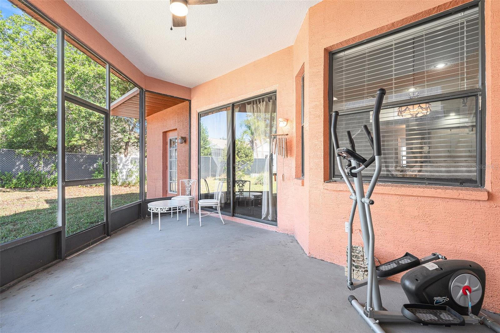 Image 25 of 30 For 4401 Plumosa Street