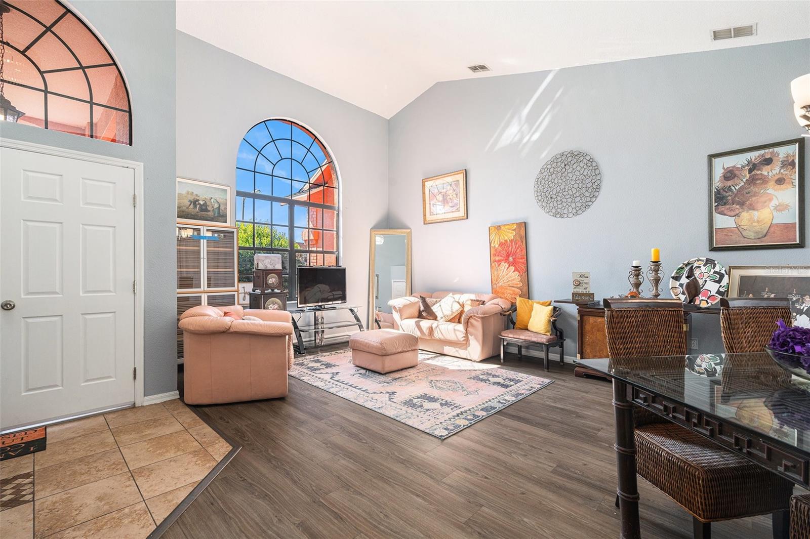 Image 4 of 30 For 4401 Plumosa Street