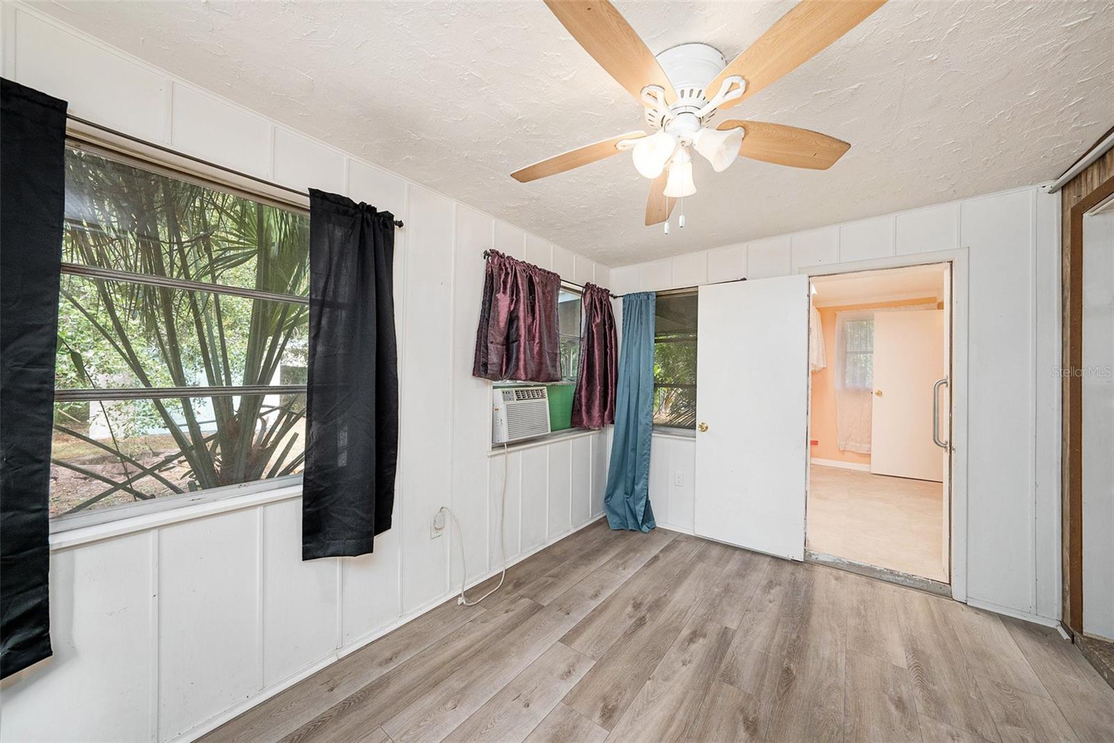 Image 22 of 30 For 8481 93rd Avenue