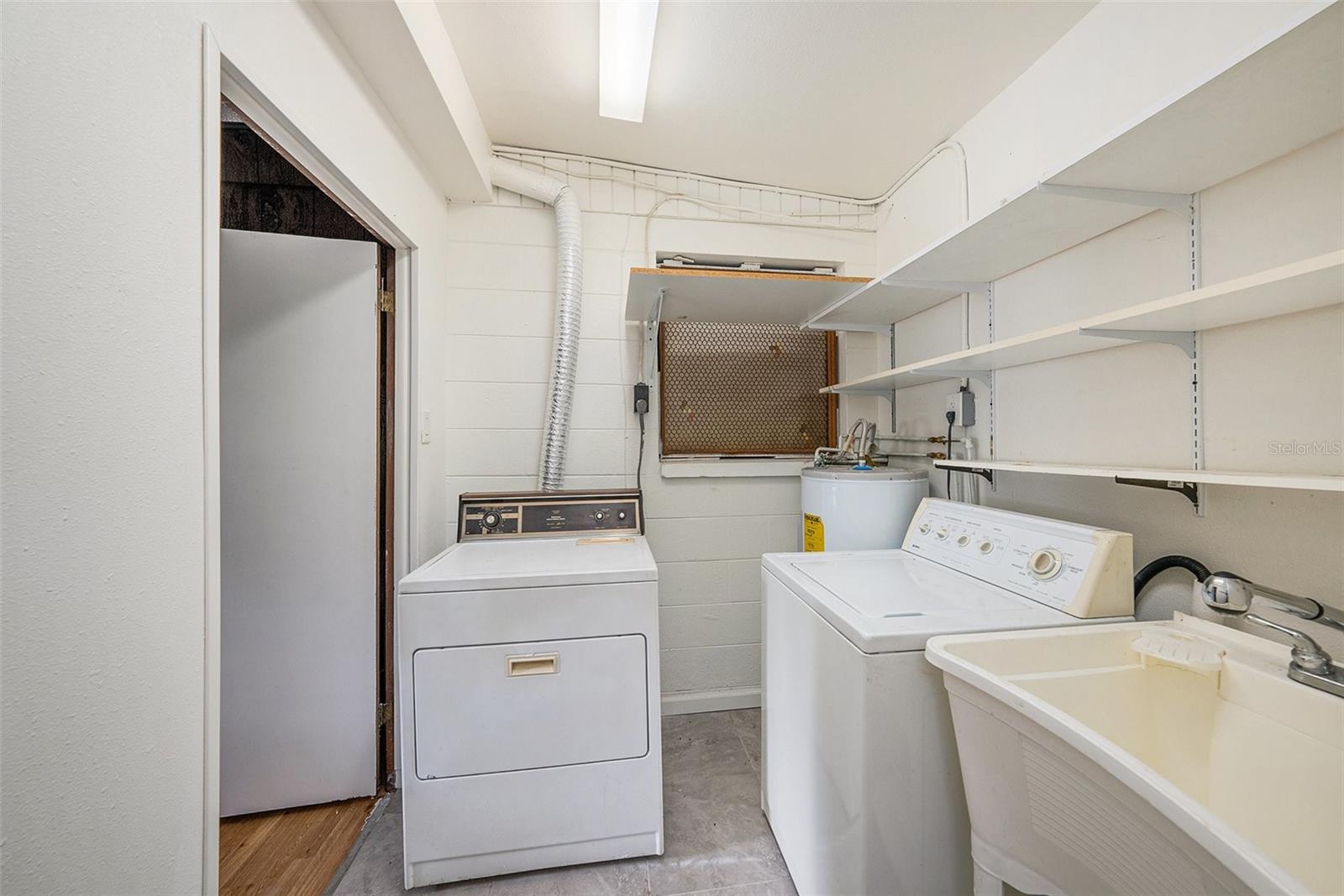 Image 24 of 30 For 8481 93rd Avenue